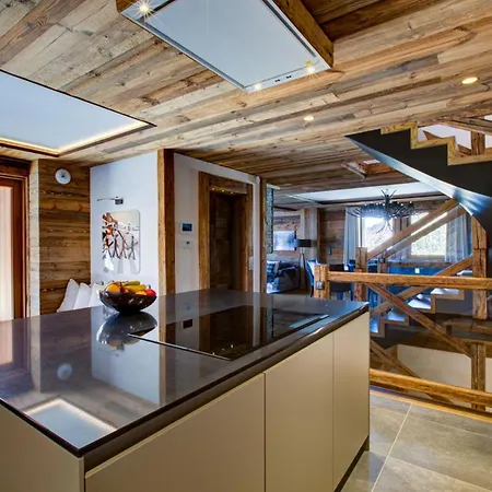 Davos Crest Modern Elegance In The Swiss Alps 公寓 Bedra